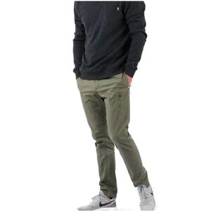 Vuori Men’s Ripstop Green Pants Tapered Leg Hiking outdoors